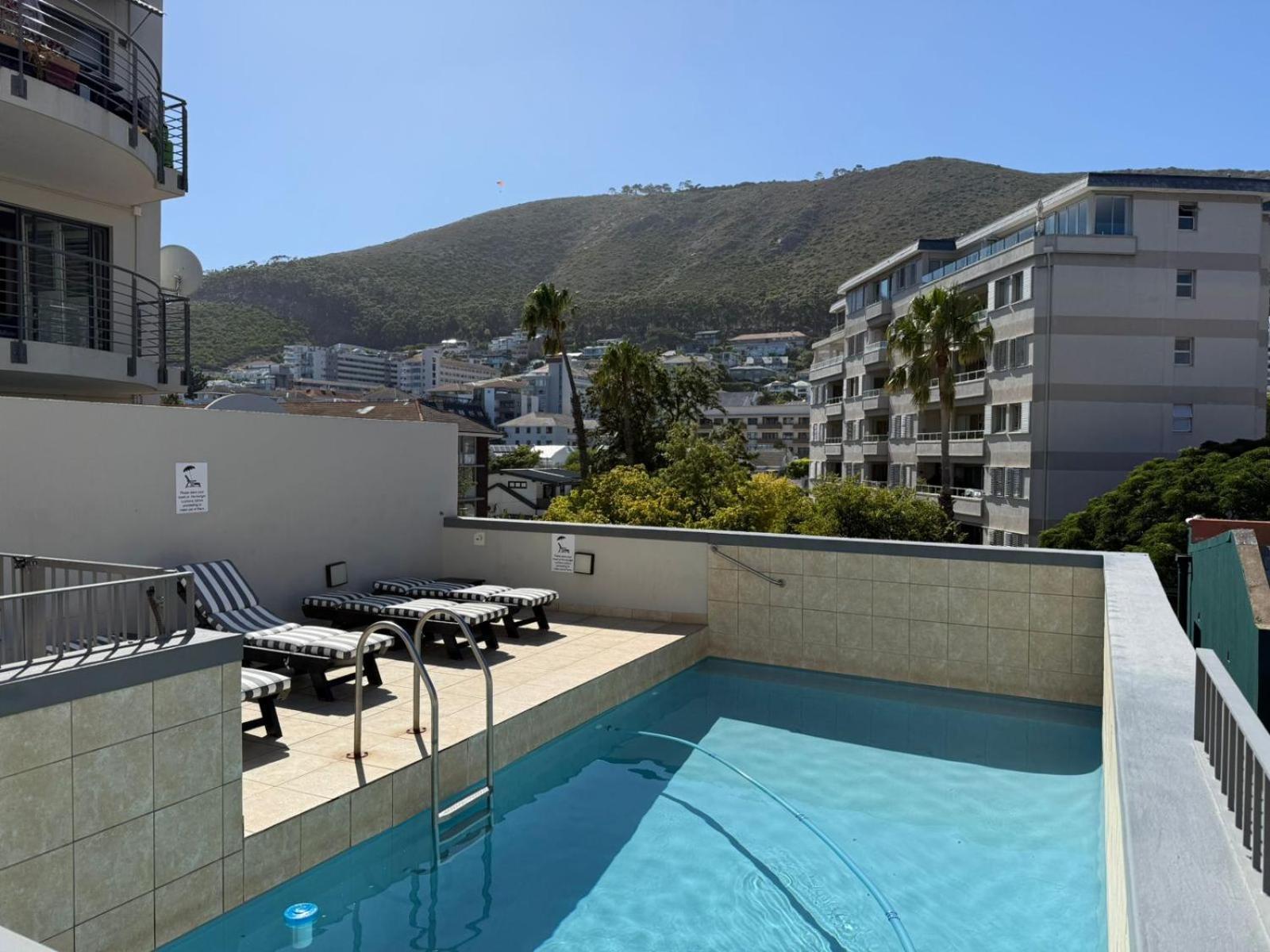 Piazza St Johns Apartment